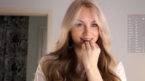 Aurora online show from October 5, 6:55 am