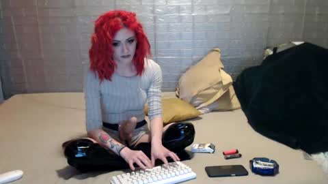 Emmily000 online show from January 15, 2:31 am