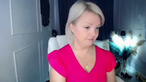 emmmam online show from May 3, 7:36 am