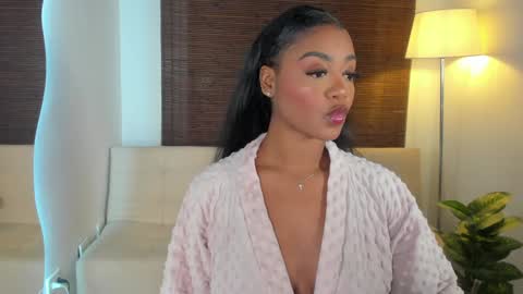 Snapshot of emmy_jacksson chatting on January 25, 12:06 am emmy_jacksson online show from January 25, 12:06 am