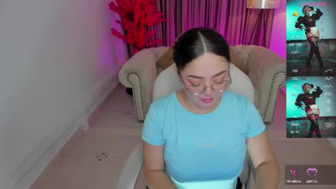 Snapshot of emmy_walker1 chatting on March 7, 10:56 am Emmy Walker online show from March 7, 10:56 am