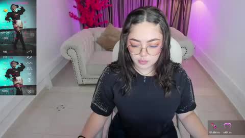 Snapshot of emmy_walker1 chatting on February 28, 11:03 am Emmy Walker online show from February 28, 11:03 am