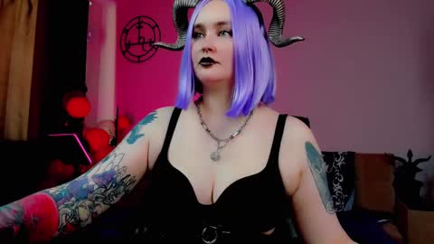 Snapshot of emmybrightj_ chatting on February 18, 4:48 am Emmy Bright 50 online show from February 18, 4:48 am
