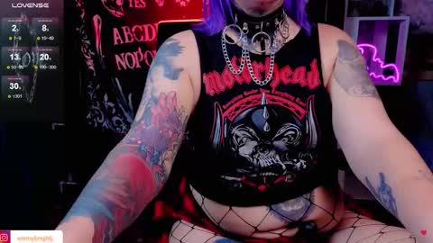 Snapshot of emmybrightj_ chatting on September 18, 6:12 pm Emmy Bright 50 online show from September 18, 6:12 pm