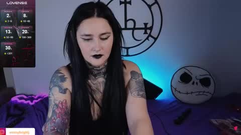 Snapshot of emmybrightj_ chatting on October 12, 5:00 am Emmy Bright 50 online show from October 12, 5:00 am