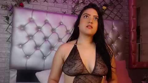Snapshot of emmymiller1 chatting on September 25, 6:37 pm emmymiller1 online show from September 25, 6:37 pm