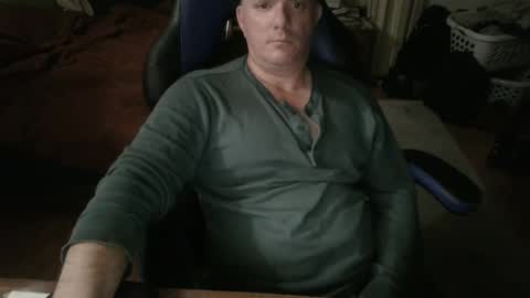 Snapshot of emsguy1 chatting on September 28, 3:59 am Matt online show from September 28, 3:59 am