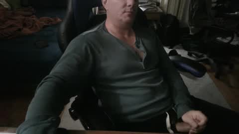 Snapshot of emsguy1 chatting on September 29, 4:00 am Matt online show from September 29, 4:00 am