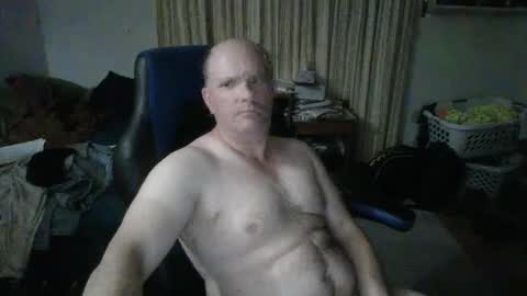 Snapshot of emsguy1 chatting on October 7, 4:30 am Matt online show from October 7, 4:30 am