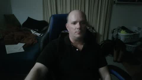Snapshot of emsguy1 chatting on October 9, 3:34 am Matt online show from October 9, 3:34 am
