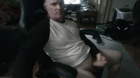Snapshot of emsguy1 chatting on October 14, 4:15 am Matt online show from October 14, 4:15 am