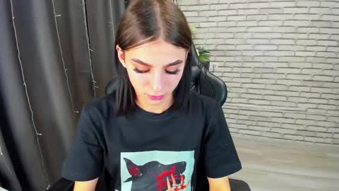 emy__angel online show from February 1, 12:51 am