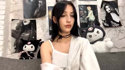 Amelia online show from October 23, 7:15 pm