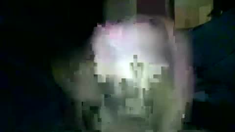 encormoi online show from December 3, 8:37 am