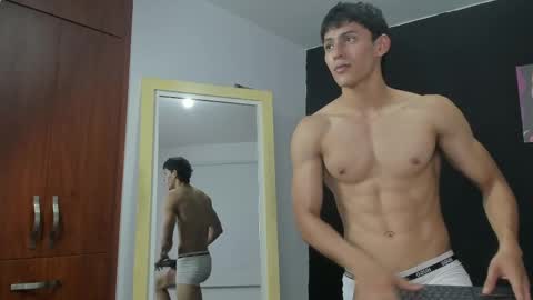 Gio online show from April 15, 2:04 am