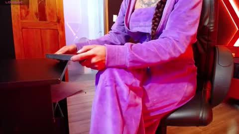 Snapshot of engel_devil chatting on October 20, 10:53 am Engel online show from October 20, 10:53 am