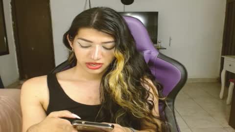 Snapshot of engiel_phoenix chatting on January 31, 8:43 am Engiel phoenix instagram engiel 13 online show from January 31, 8:43 am