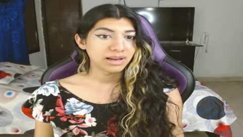 Snapshot of engiel_phoenix chatting on March 7, 12:26 am Engiel phoenix instagram engiel 13 online show from March 7, 12:26 am