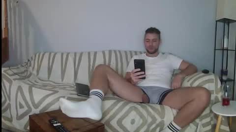 Snapshot of englishladxxx chatting on October 17, 10:03 pm Englishladxxx online show from October 17, 10:03 pm
