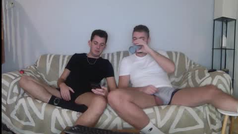 Snapshot of englishladxxx chatting on October 4, 10:18 pm Englishladxxx online show from October 4, 10:18 pm