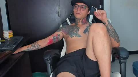 enjoymycock99 online show from February 24, 2:51 am