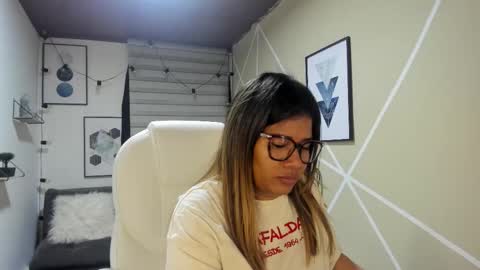 Snapshot of enma_clark chatting on September 21, 4:16 am Enma clark online show from September 21, 4:16 am