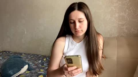 ennamyle online show from January 8, 7:25 am