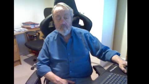 erasmus_d online show from September 24, 6:03 pm