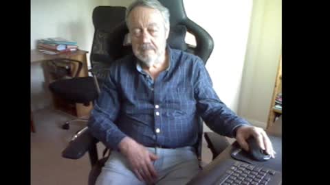 erasmus_d online show from March 11, 5:46 pm