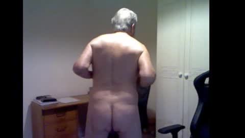 erasmus_d online show from November 24, 7:01 pm