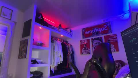 Tht BOSS Eren online show from March 25, 3:57 am