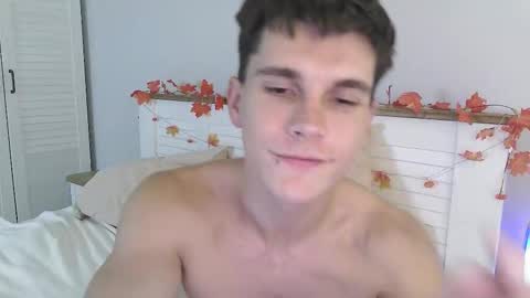 Snapshot of eric_crush chatting on September 27, 7:50 am Eric Crush online show from September 27, 7:50 am