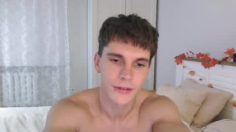 Snapshot of eric_crush chatting on October 8, 4:40 am Eric Crush online show from October 8, 4:40 am