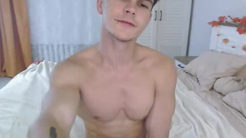 Snapshot of eric_crush chatting on September 26, 7:49 am Eric Crush online show from September 26, 7:49 am