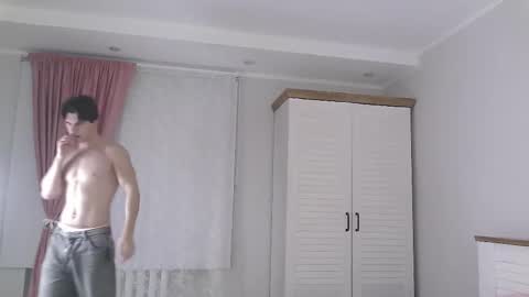 Eric Crush online show from February 17, 4:00 am