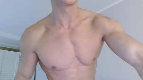 Snapshot of eric_crush chatting on October 14, 3:53 am Eric Crush online show from October 14, 3:53 am