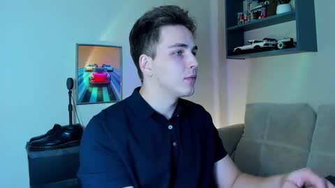 Snapshot of eric_ether chatting on September 24, 9:10 pm Eric online show from September 24, 9:10 pm