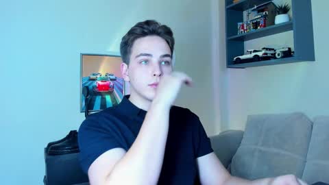 Snapshot of eric_ether chatting on September 30, 8:41 pm Eric online show from September 30, 8:41 pm