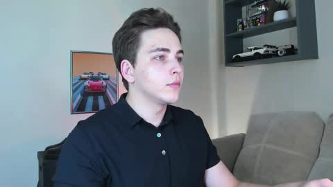 Snapshot of eric_ether chatting on October 26, 7:57 pm Eric online show from October 26, 7:57 pm