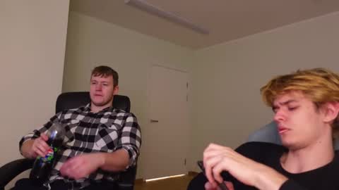    online show from November 20, 6:16 pm