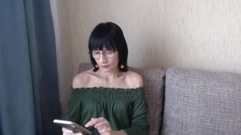 ericablack8 online show from March 20, 12:10 pm