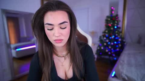 Erica online show from December 23, 8:09 am