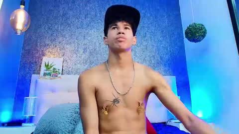 Snapshot of erick_zhimerman chatting on February 24, 9:32 am online show from February 24, 9:32 am