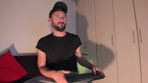 erickpritz_xh online show from March 28, 10:33 pm