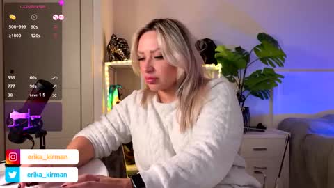 Snapshot of erika_kirman chatting on February 27, 4:10 pm Erika online show from February 27, 4:10 pm