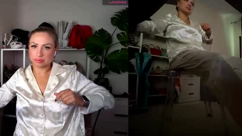 Snapshot of erika_kirman chatting on September 25, 11:50 am Erika online show from September 25, 11:50 am