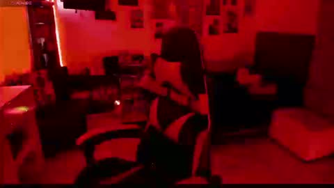 Snapshot of erika_montoya chatting on September 10, 1:56 pm erika online show from September 10, 1:56 pm