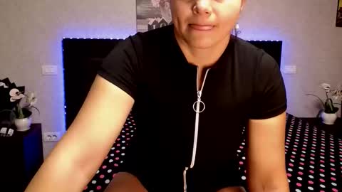 Snapshot of erikagold chatting on October 6, 3:46 am ErikaGold online show from October 6, 3:46 am