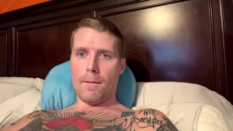 eriwat713 online show from March 4, 1:23 am