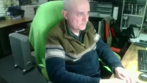 ernello online show from November 30, 9:55 pm